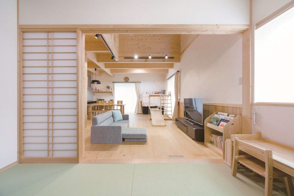 播磨町の工務店でおしゃれな新築を建てる！ 理想の注文住宅の建て方：木の温もりに包まれた和モダンなお家