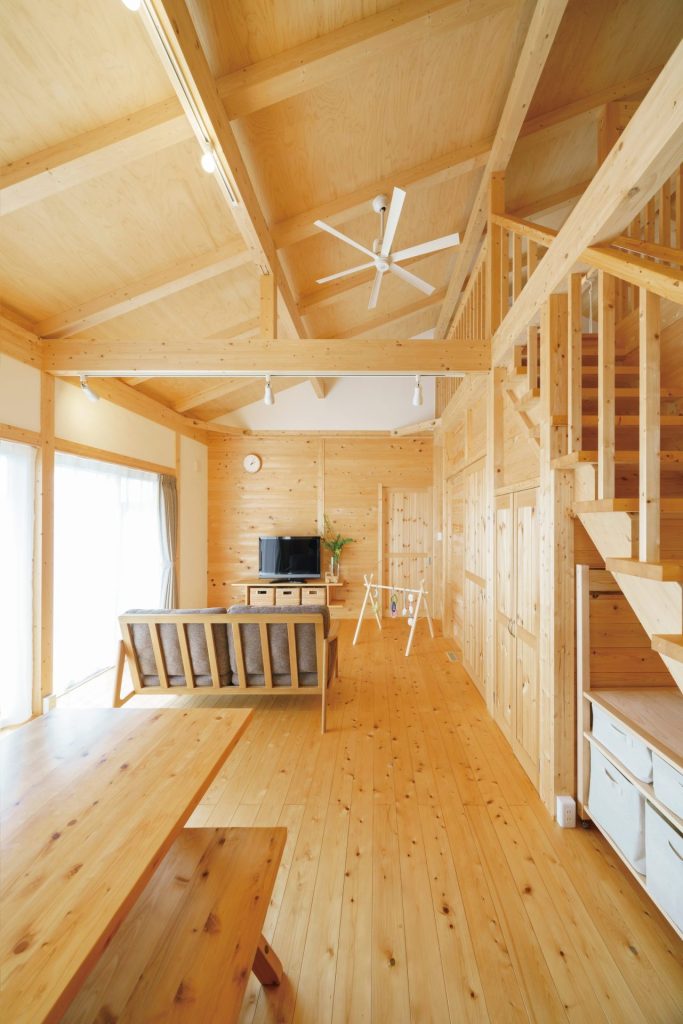 姫路市で平屋の新築注文住宅を建てる！おしゃれな木の家をご紹介・リビング