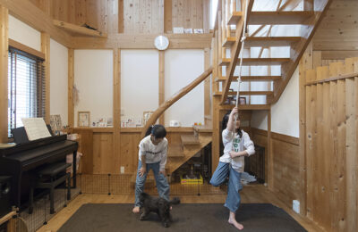 ログハウス風の家を建てるには？デザインのポイントと依頼先の選び方